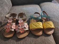 2 Pair Toddler Girls Size 7 Sandals Cat Jack/ Dynasty EUC