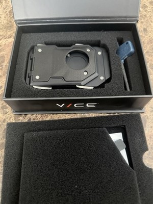 Vice Hardware  F-35 Black Wallet F-35 Apple AirTag, A Very Practical Wallet!