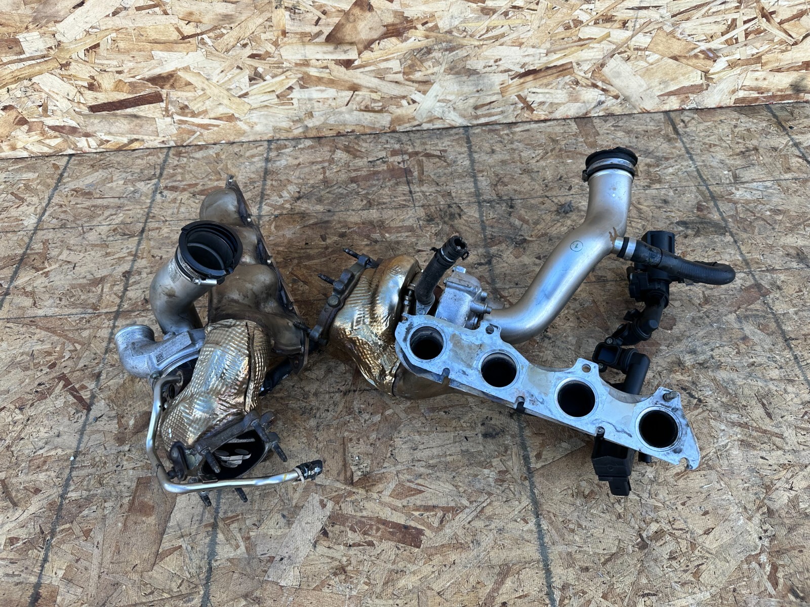 TURBOCHARGER TURBO TURBOS SET  WITH MANIFOLD OEM  35K 14-18 AUDI S8 RS7