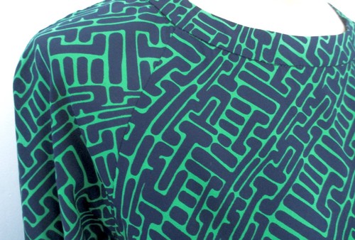 Shoshanna Green Blue Geometric Fit Flare Stretch Silk Chiffon Career Dress 6 - Picture 3 of 9