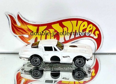 2021 Hot Wheels RACE DAY '64 Corvette Sting Ray White #10 Loose
