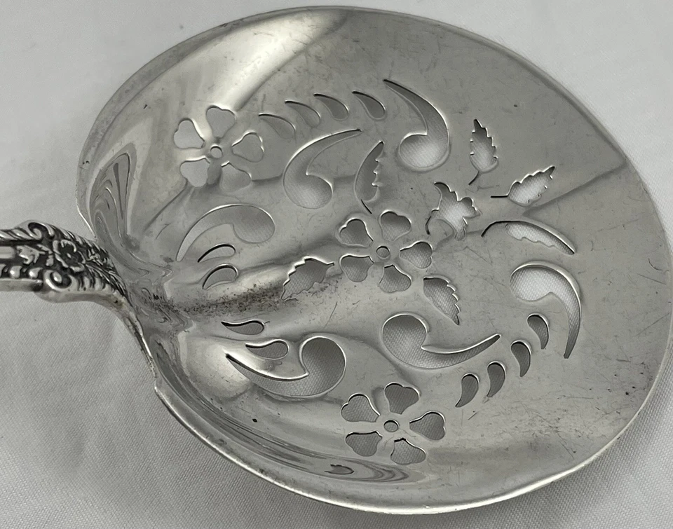 Servidor de tomate Cambridge by Gorham Sterling Foto 3 de 4