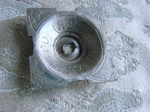 Antigua máquina de sierra Singer vintage anillo de níquel cajón tirar herrajes PARTE - Imagen 3 de 3