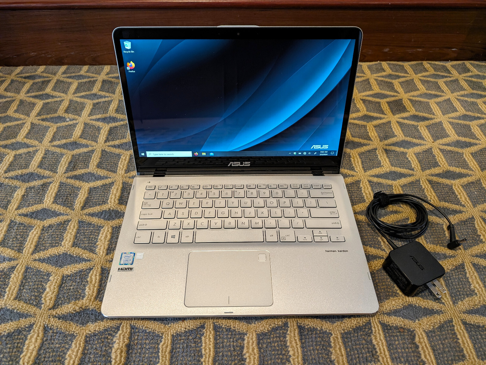 Asus Q405UA 2in1 Laptop Touchscreen 8th gen i5 8GB RAM 1TB