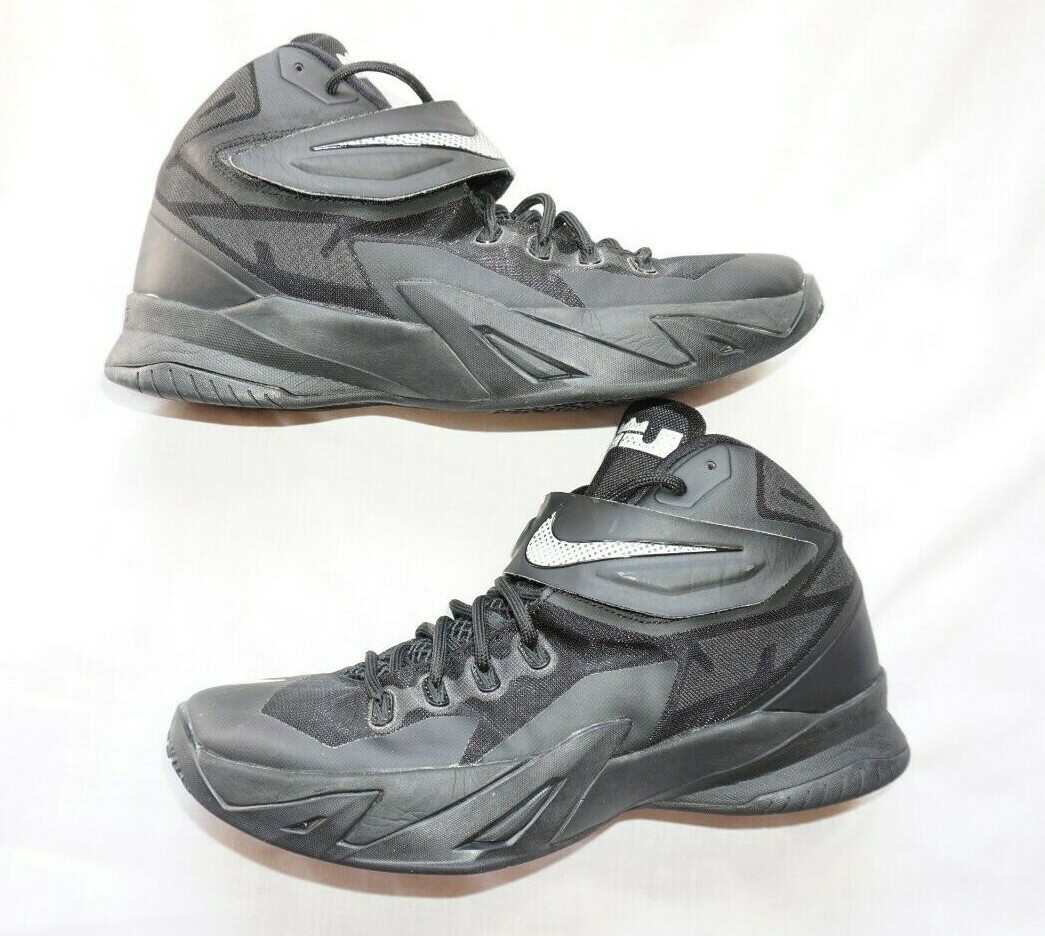 nike zoom mens basketball shoes