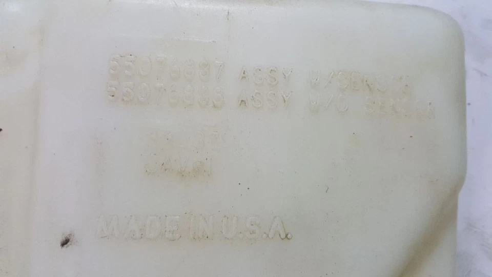Depósito de líquido para lavadora de parabrisas para camioneta Dodge 1500 94-99 55076838 Foto 3 de 4