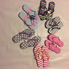 SANDALS FLIP FLOPS CHATTIES COLOR THONGS FLATS CASUAL RELAXING FUN NWT