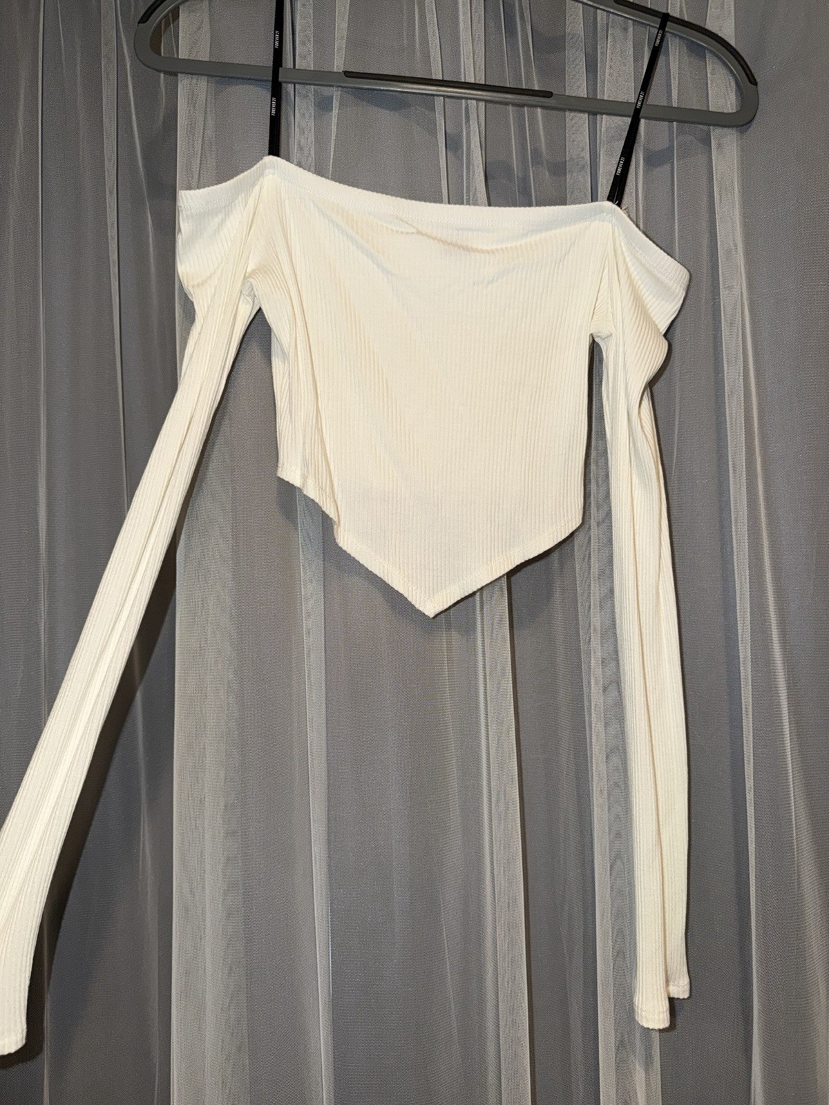 Forever 21 White Ribbed Knit Off Shoulder Cropped Long Sleeve Blouse Size M