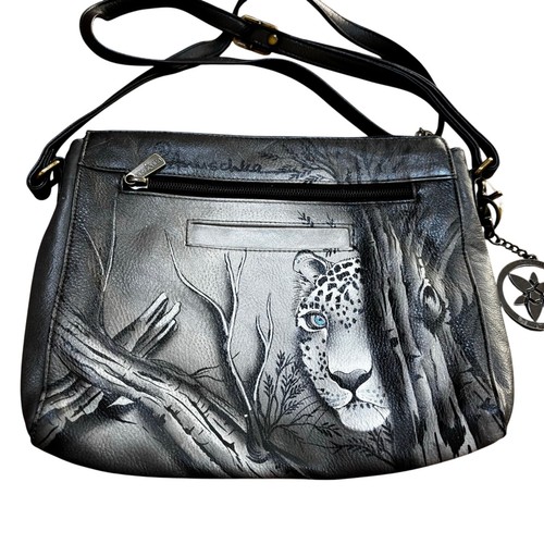 Anuschka Handbemalte Leder Handtasche Schultertasche Crossbody Grau & Weiß Tiger  - Bild 3 von 9