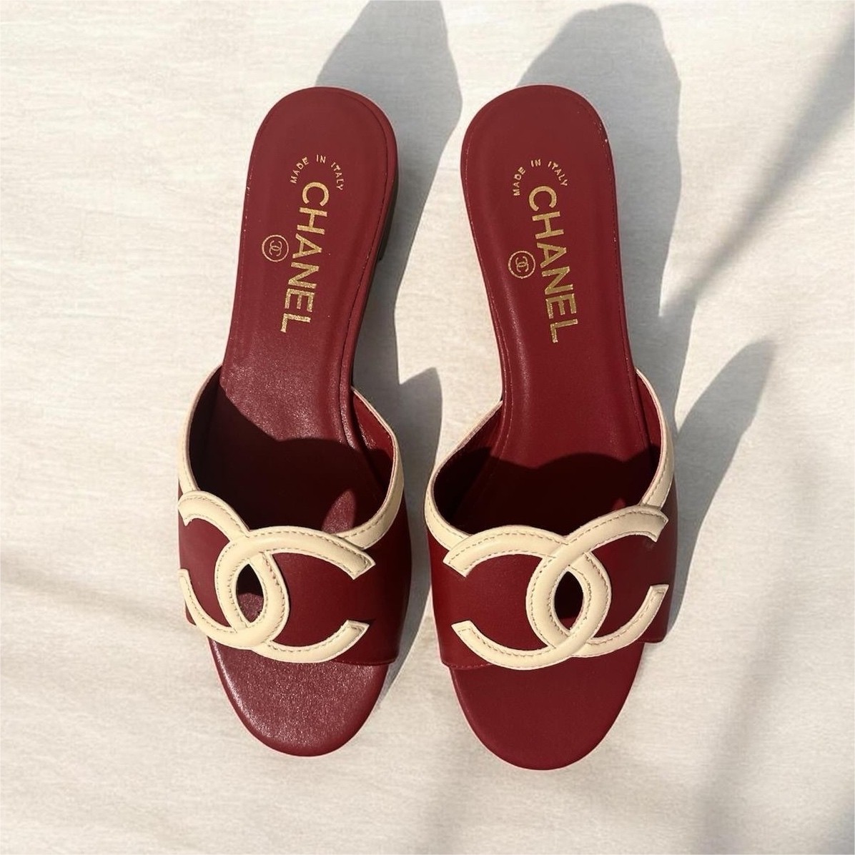 CHANEL Women CC Logo Leather Slide Sandals Burgundy Beige Slip On size 39