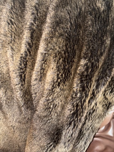 RH Restoration Hardware Faux Fur Throw Blanket Brown Bear Luxurious Luxe 50 X 62 - Picture 5 of 6