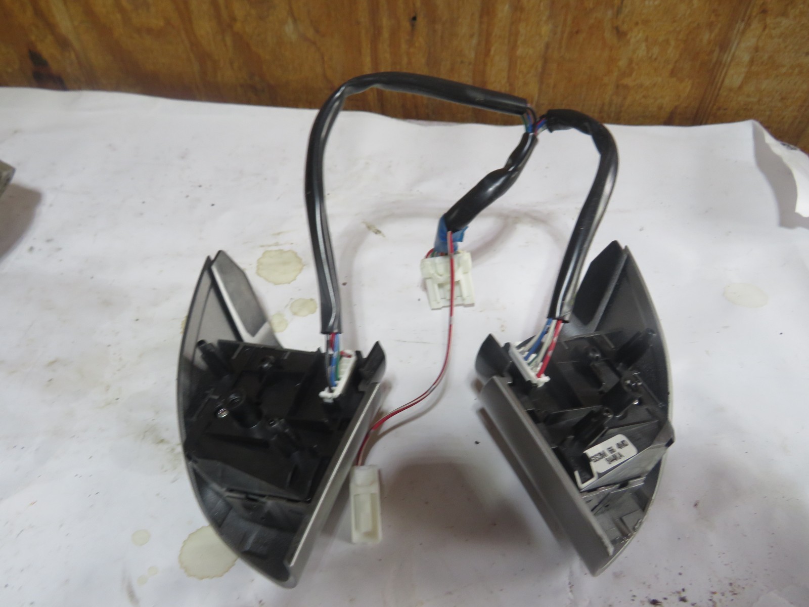 2009  MAZDA 6 STEERING WHEEL CRUISE CONTROL SWITCH OEM - second product detail image
