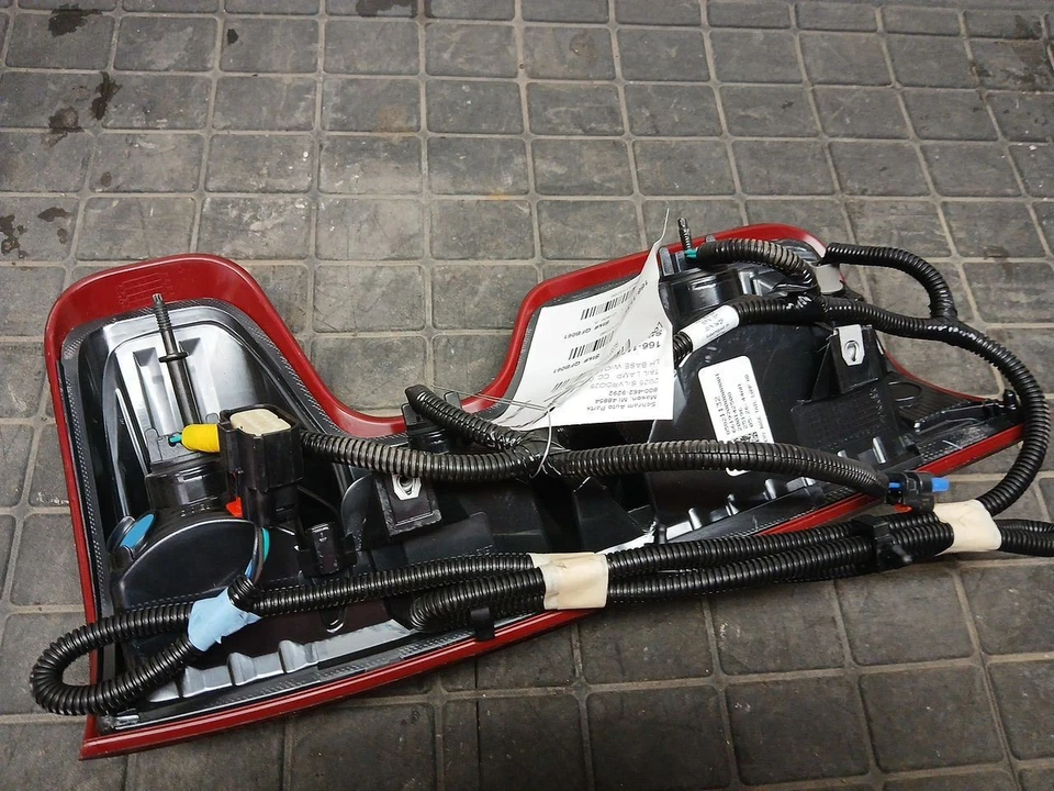 Driver Tail Light Pickup With Box Fits 19-25 SILVERADO 1500 PICKUP 3110286 - Image 4 of 4