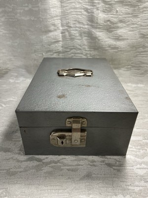 Vtg Metco MetalCraft Products Co Phila PA Metal File Lock Box No key Gray --8214