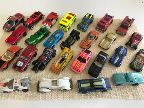 New ListingVintage Lot of 1970's Hot Wheels & Matchbox Cars.