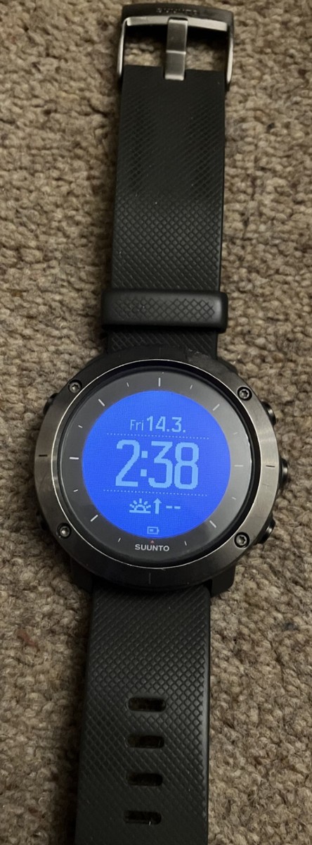 SUUNTO スント TRAVERSE ALPHA OW151 Suunto Traverse Alpha Stealth – the GPS/GLONASS outdoor watch
