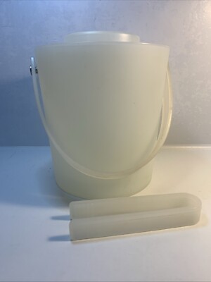 Vintage Opaque Plastic Ice Bucket w /Lid & Tongs     Tupperware like material