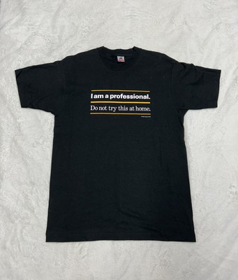 Vintage Single Stitch USA Made ' Im A Professional' Gag Graphic T-Shirt Sz Large