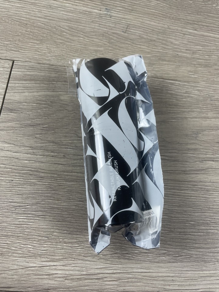 Laura Geller Retractable Airbrush Kabuki Brush for All Face Makup