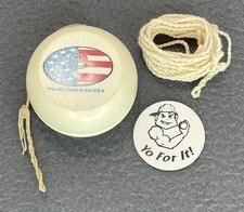 Vintage USA Made Martin Yo-Yo Plastic American Flag YoYo
