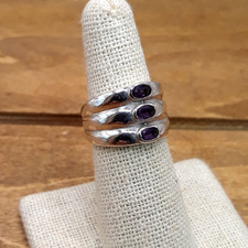 Vintage Amethyst Three Stone Ribbed Sterling Silver Band Sz. 6.5