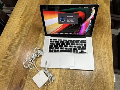MacBook Pro 15 Zoll, 2,3 GHz Intel Core i7, 8GB RAM, Mitte 2012, 240GB SSD