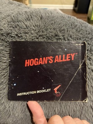 Nintendo NES Manual Only Hogans Alley 