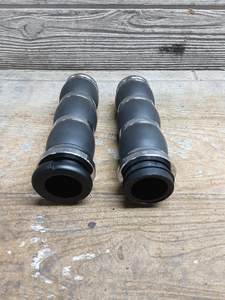 Empuñaduras de manillar Avon negras cromadas Air 93 Fly Harley-Davidson Foto 4 de 4