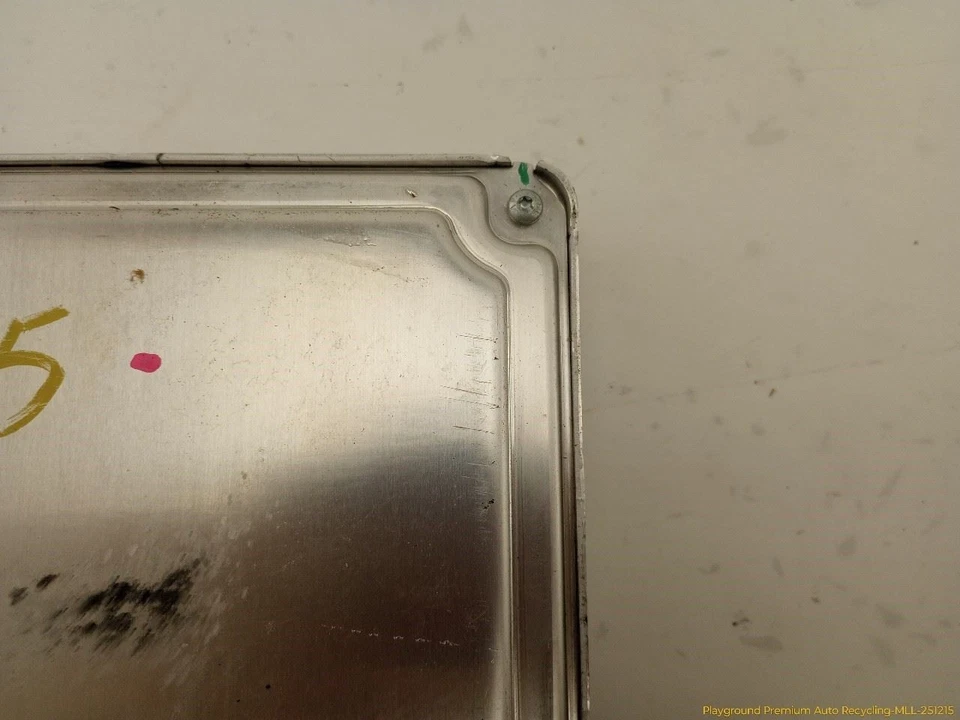 Módulo de control informático motor ECM Volkswagen VW Beetle 2,5 L 5 cil 2006-2010 Foto 4 de 4