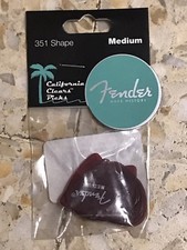 12 Plettri Fender California Clear Medium Rosso