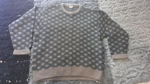 AUTHENTIC Vintage Giorgio Armani Sweater (Pre-Owned)