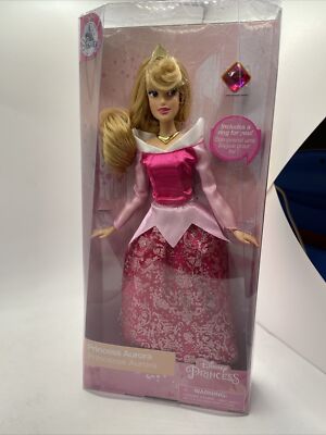 バレエを頑張ってるお嬢さんにPrincess AURORA像のプレゼントはいかが hqdefault.jpg