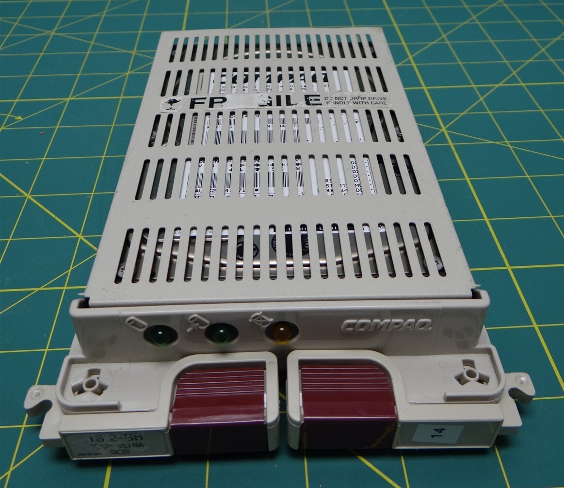 HP/Compaq 104660-001 Hot-Plug Universal Hard Drive Ultra SCSI w