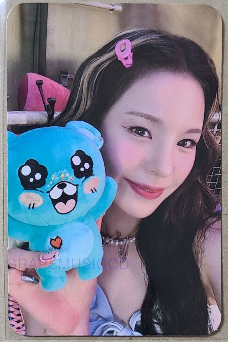 NiziU Press Play 1st SINGLE OFFICIAL POB PHOTOCARD PHOTO CARD ONLY