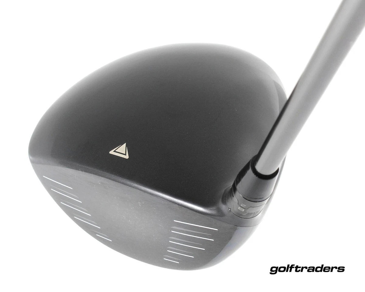 Titleist 915D2 Driver 9.5º Graphite Stiff Flex New Grip P168