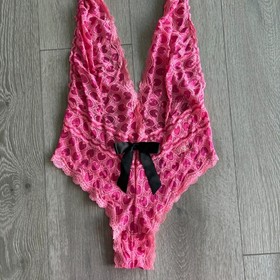 Victoria's Secret Sexy Little Things Womens Pink Lace Halter Neck Bodysuit Sz M
