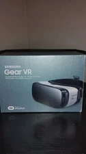 Samsung SM-R322NZWAXAR Gear VR Headset - Frost White