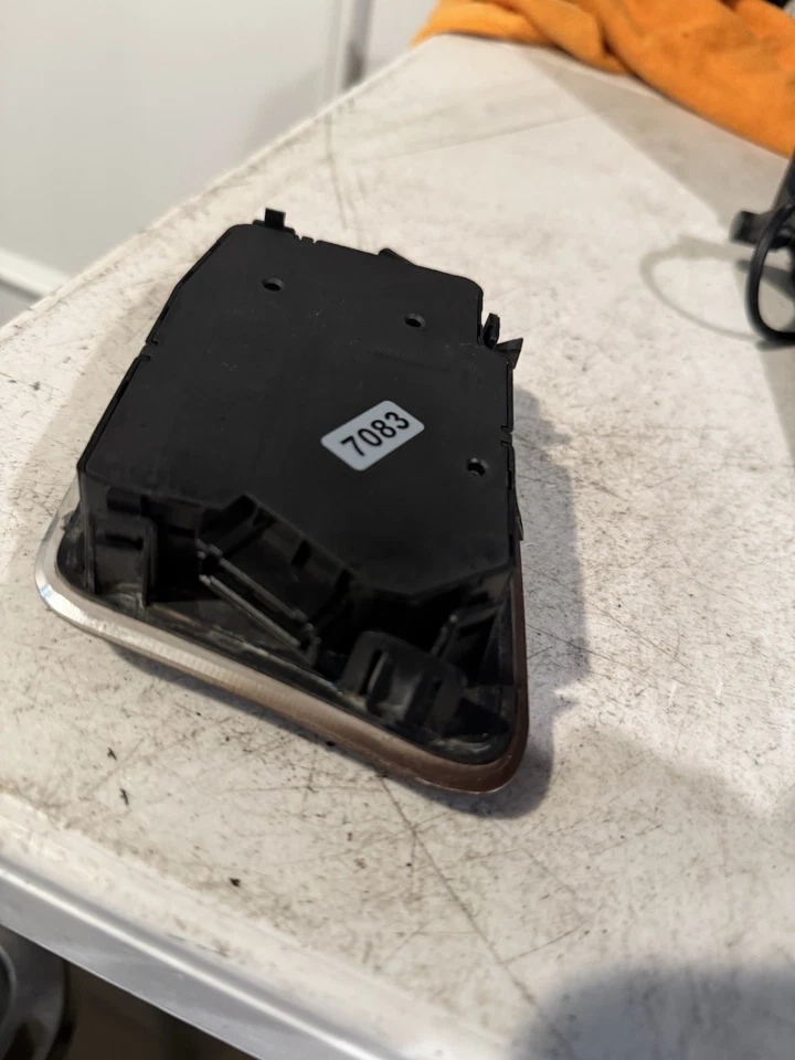 96-02 Interruptor de control de asiento delantero derecho Mercedes W210 E320 E420 E55 AMG fabricante de equipos originales Foto 4 de 4