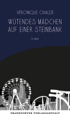Wütendes Mädchen auf einer Steinbank
