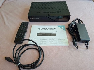DREAMBOX DM900 rc20 UHD 4k Linux 2TB Festplatte Sat Receiver für Bastler