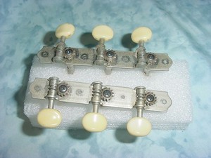 SET OF VINTAGE VINTAGE  3 X 3 GUITAR  32mm WHITE BUTTON TUNERS