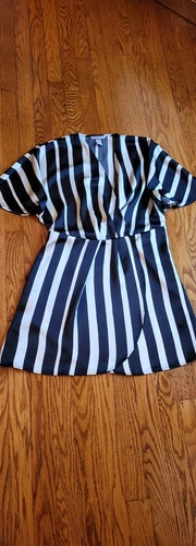 OFF WHITE Abito donna nero e bianco sporco marca H&M lunghezza corta incrociato taglia small