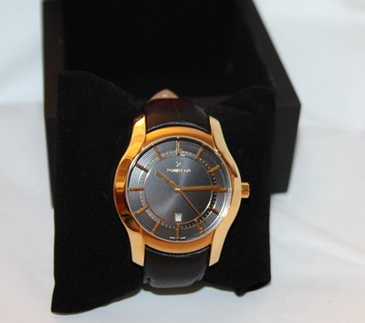 Herren Romanson Uhr Gold Schwarz im Geschenkbox neuwertig