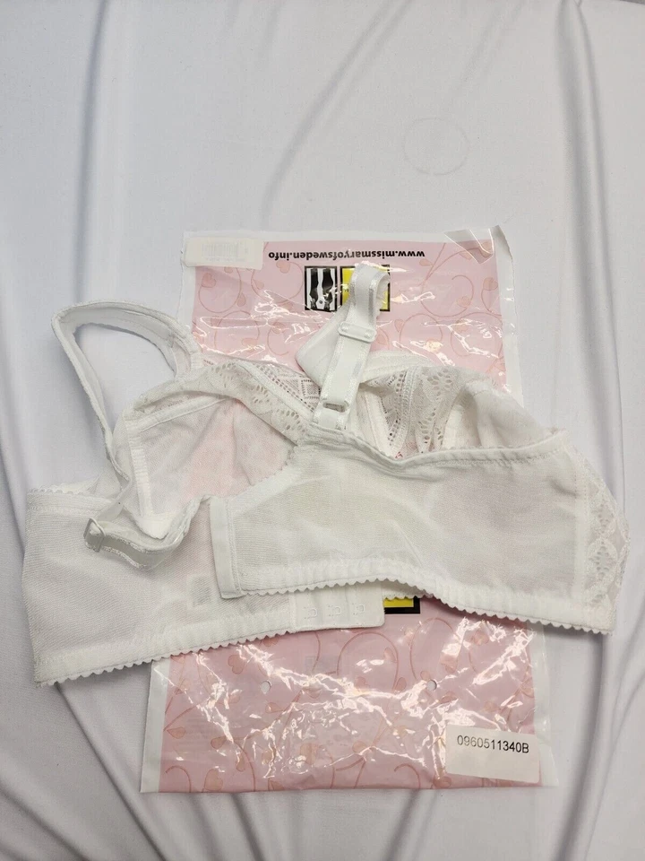 Sujetador de encaje blanco inalámbrico Miss Mary of Sweden elige tu talla Foto 2 de 4