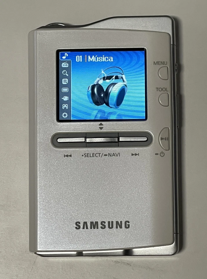 Reproductor de audio digital Samsung vintage de 20 GB - plateado - YH-J70/SW Foto 3 de 4