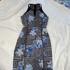 Blue Floral guess dress small (6) bodycon