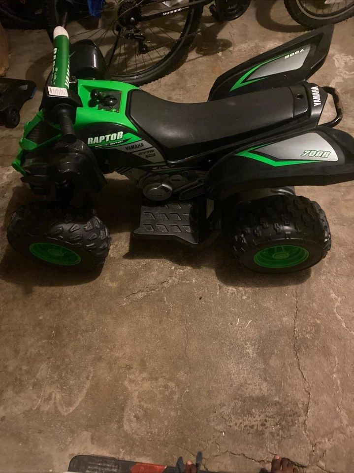 12伏猛禽电池供电骑乘定制平面设计适合3岁以上儿童 — 第 4/4 张图片