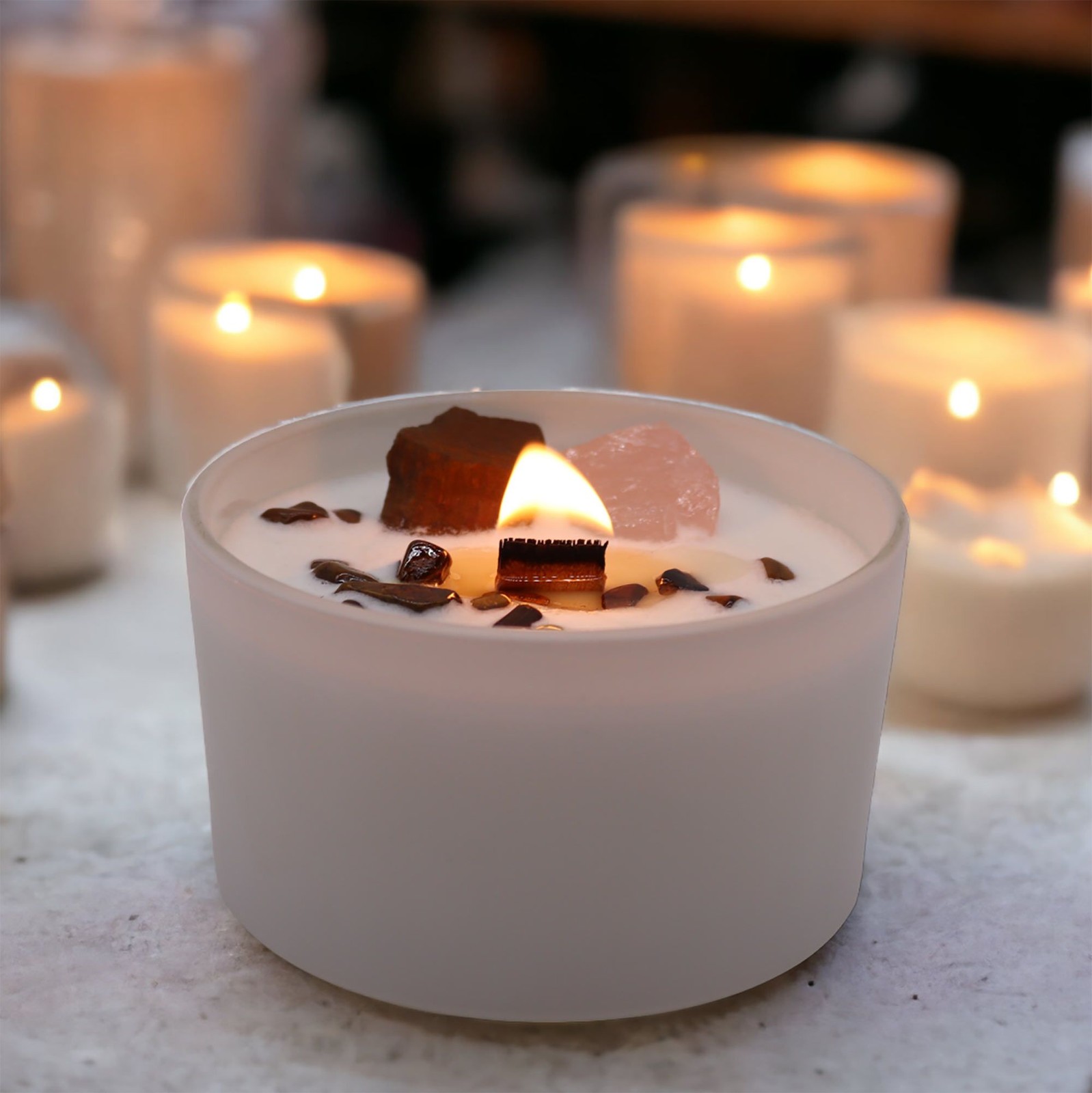 B&Q - Chakra Crystal Candle For Sacral ChakraInvoking Dreams FragranceTiger Eye And Rose Quartz360G17H Burn Time - Image 2