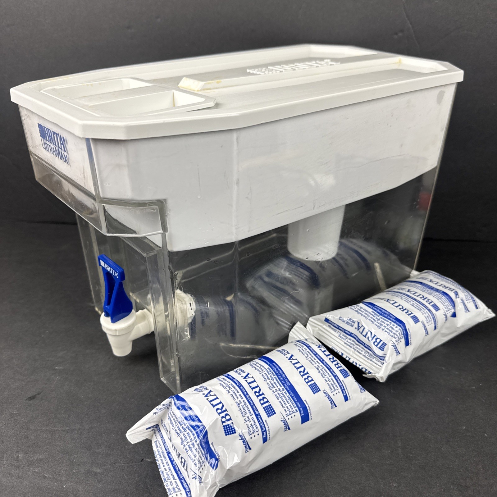USED ORIGINAL BRITA LARGE 18 CUP FILTERED WATER DISPENSER 2 
