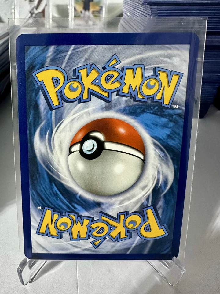 Eevee V SWSH065 SWSH: Sword & Shield Promo Cards Holo - Image 2 of 2